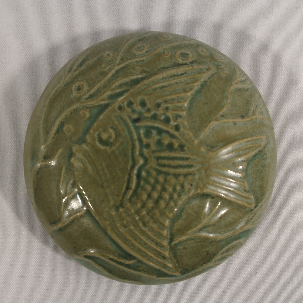 Vtg Studio Art Pottery Fish with Coral Reef Paperweight, Sage Green, Creek Turn